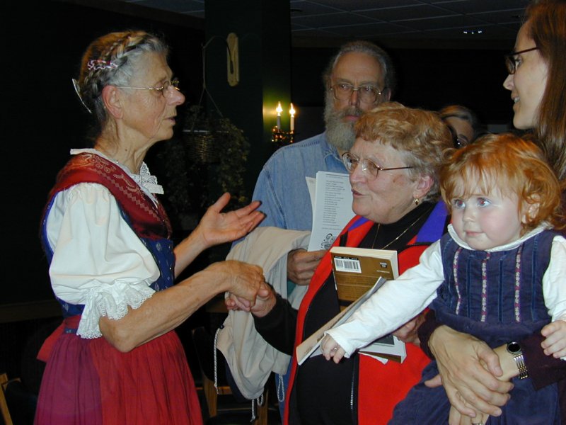 stowe01.jpg 
800 x 600 compressed image 
(85,027 bytes)