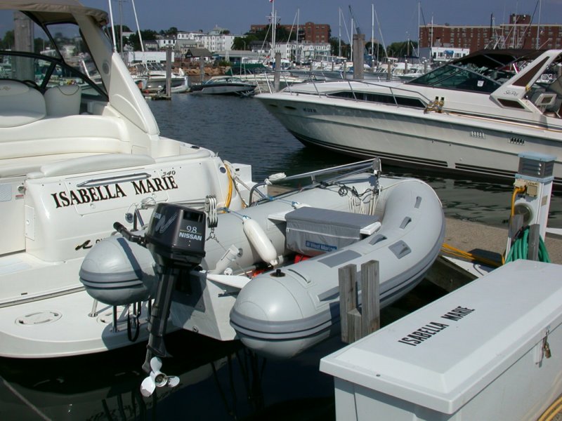 downeast03.jpg 
800 x 600 compressed image 
(100,692 bytes)