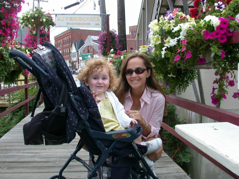 downeast33.jpg 
800 x 600 compressed image 
(130,406 bytes)