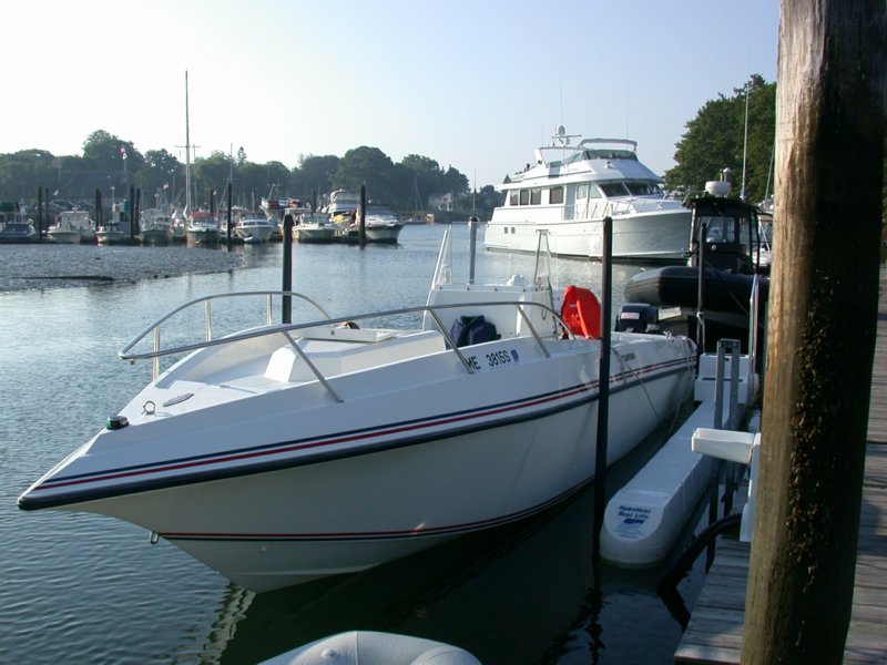 downeast55.jpg 
800 x 600 compressed image 
(84,410 bytes)