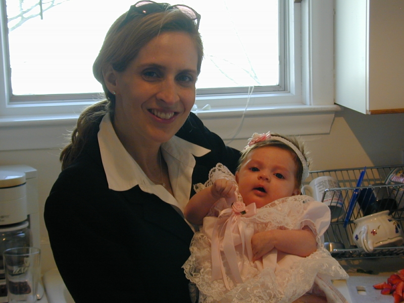 easter05.jpg 
800 x 600 JPEG-compressed image 
(287,586 bytes)