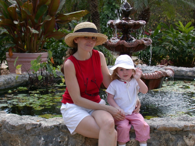 caymans09.jpg 
800 x 600 JPEG-compressed image 
(438,347 bytes)