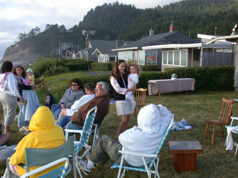 oregon12.jpg 
800 x 600 JPEG-compressed image 
(422,197 bytes)