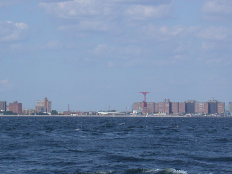 cruisesouth32.jpg 
800 x 600 compressed image 
(48,756 bytes)