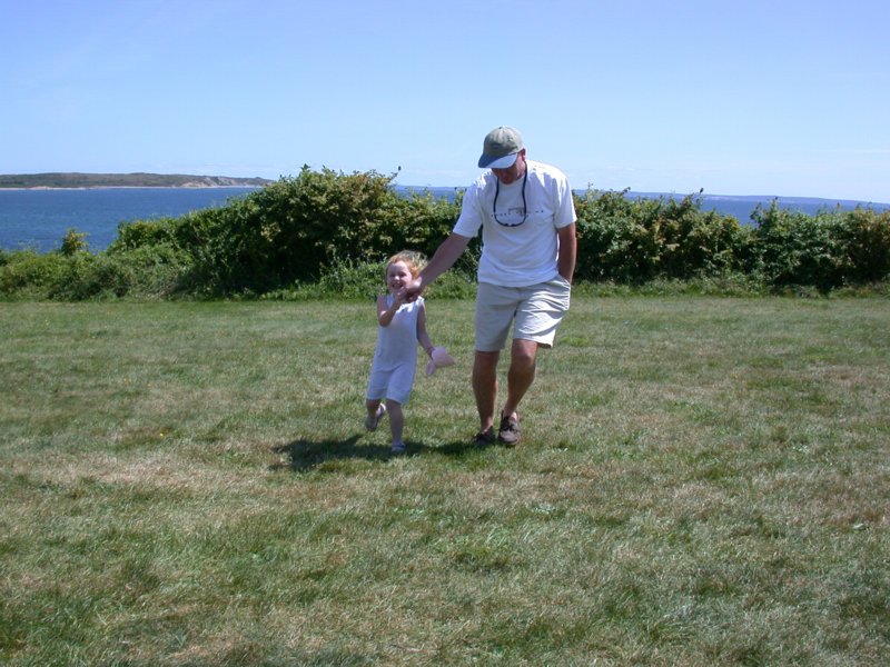 cruisesouth64.jpg 
800 x 600 compressed image 
(116,048 bytes)