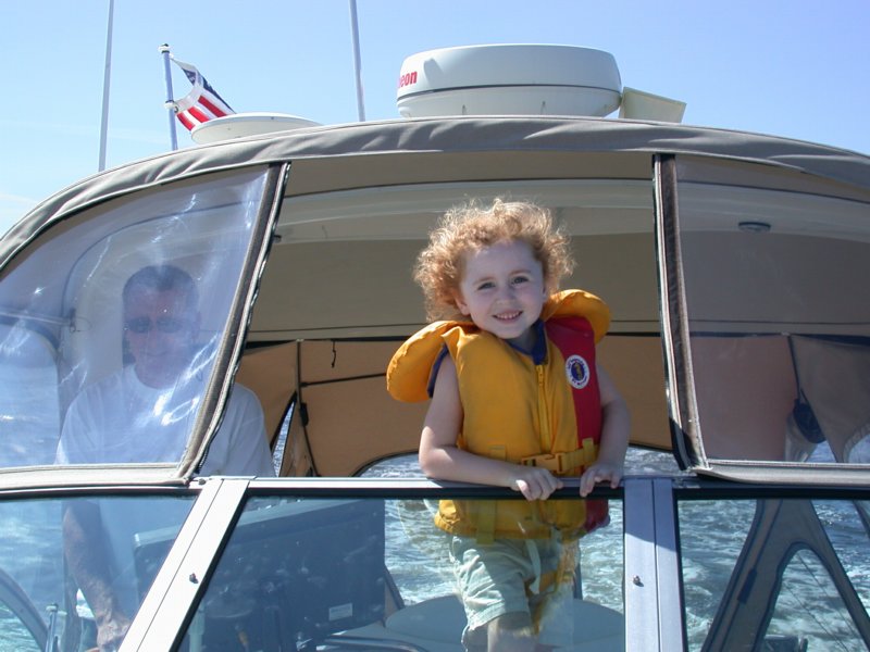 cruisesouth79.jpg 
800 x 600 compressed image 
(78,911 bytes)