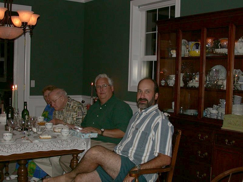 Oregon-Sept14.jpg 
800 x 600 compressed image 
(82,469 bytes)