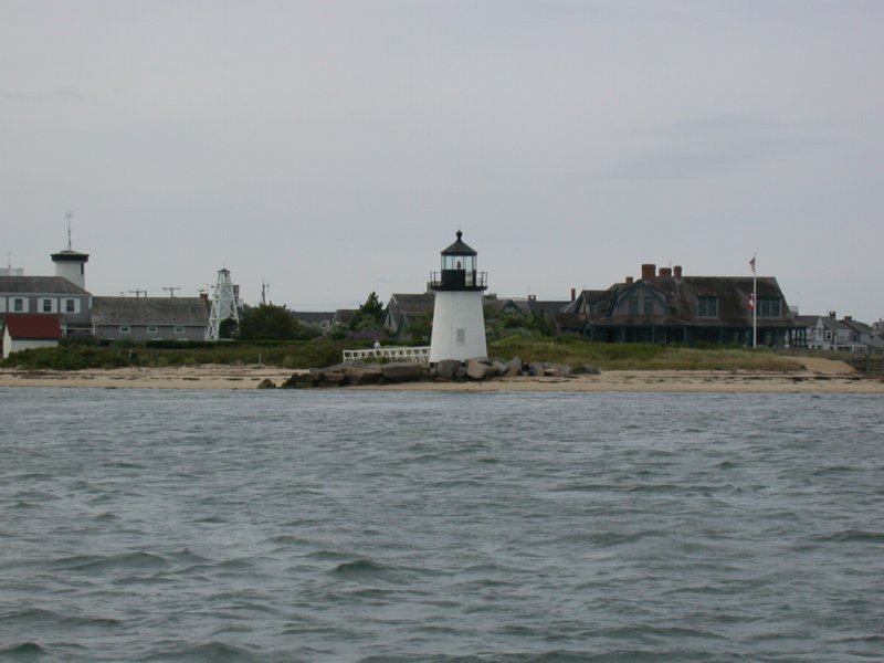 cruisingthecape15.jpg 
800 x 600 compressed image 
(60,794 bytes)