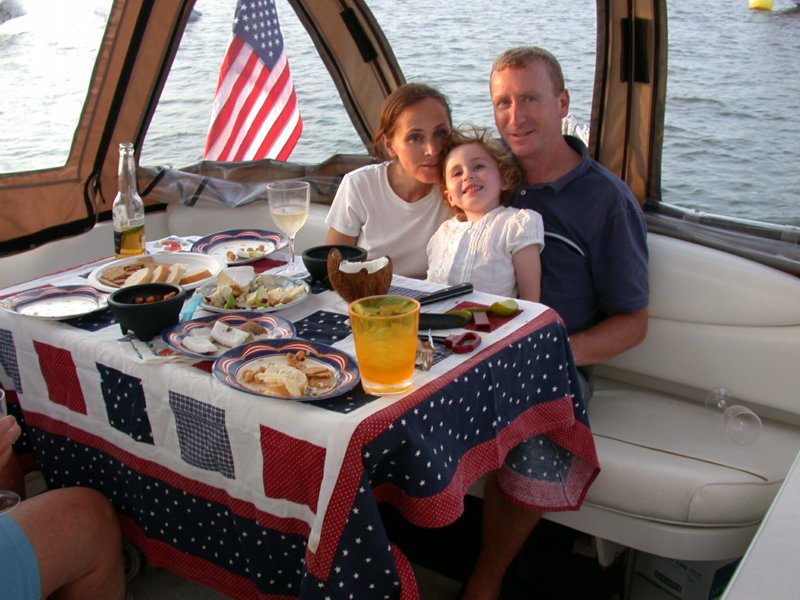 cruisingthecape17.jpg 
800 x 600 compressed image 
(103,346 bytes)