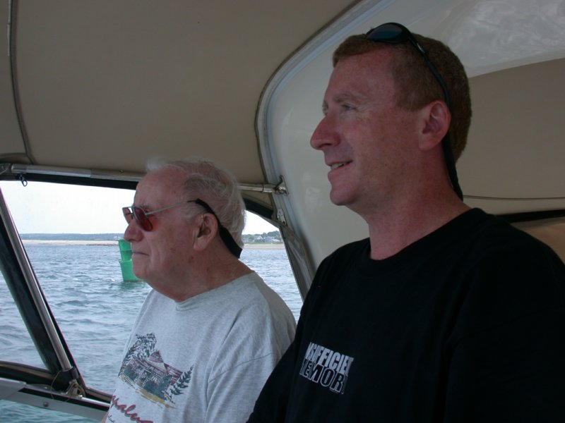 cruisingthecape25.jpg 
800 x 600 compressed image 
(56,114 bytes)